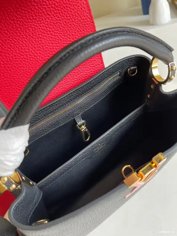 WIS CAPUCINES LOUIS VUITTON PM 0521